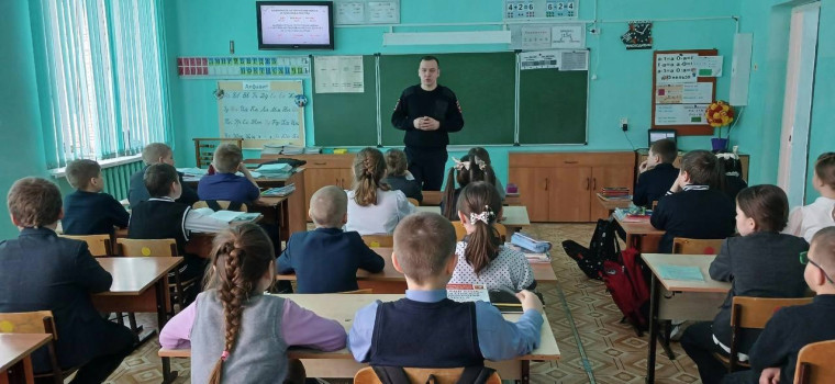 Встреча с инспектором ГИБДД.